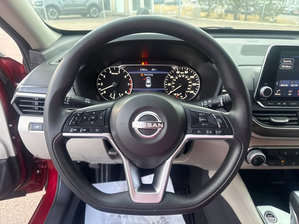 Used 2023 Nissan Altima 2.5 SV image 17