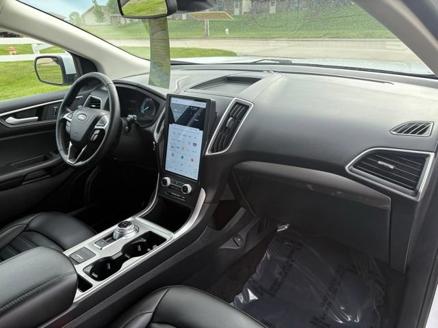 Certified 2024 Ford Edge SEL w/ Convenience Package AWD/4WD image 5