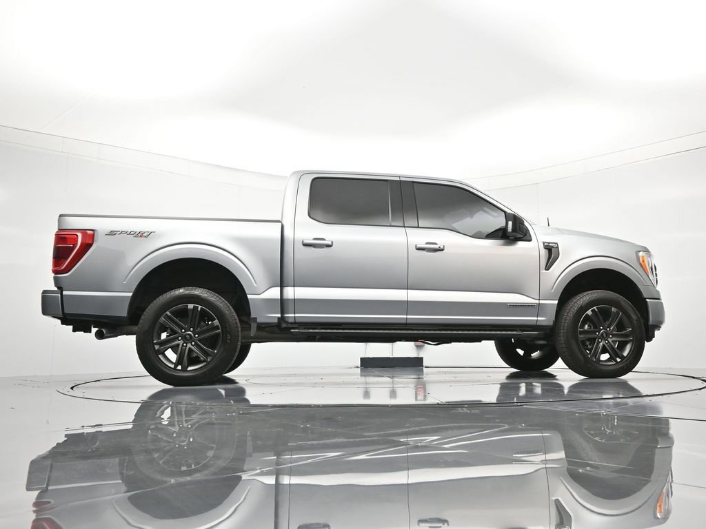 Certified 2021 Ford F150 XLT w/ Equipment Group 302A High image 18