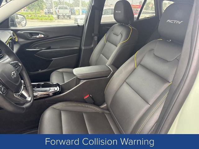 Used 2025 Chevrolet Trax ACTIV w/ Sunroof Package FWD image 9