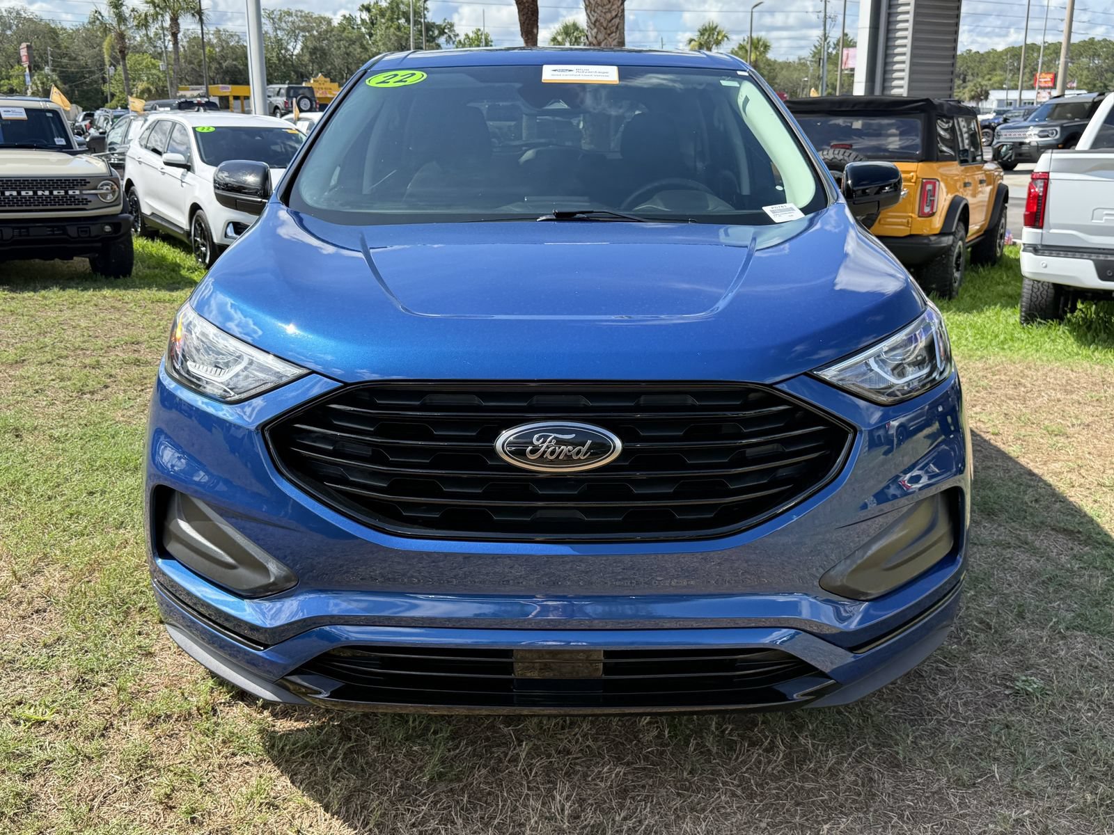 Certified 2022 Ford Edge SE w/ Black Appearance Package AWD/4WD image 9