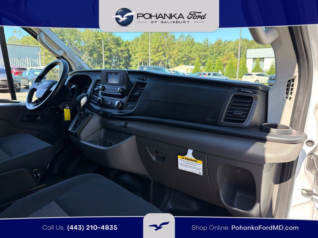 Certified 2025 Ford Transit 250 Low Roof w/ Exterior Upgrade Package RWD image 9
