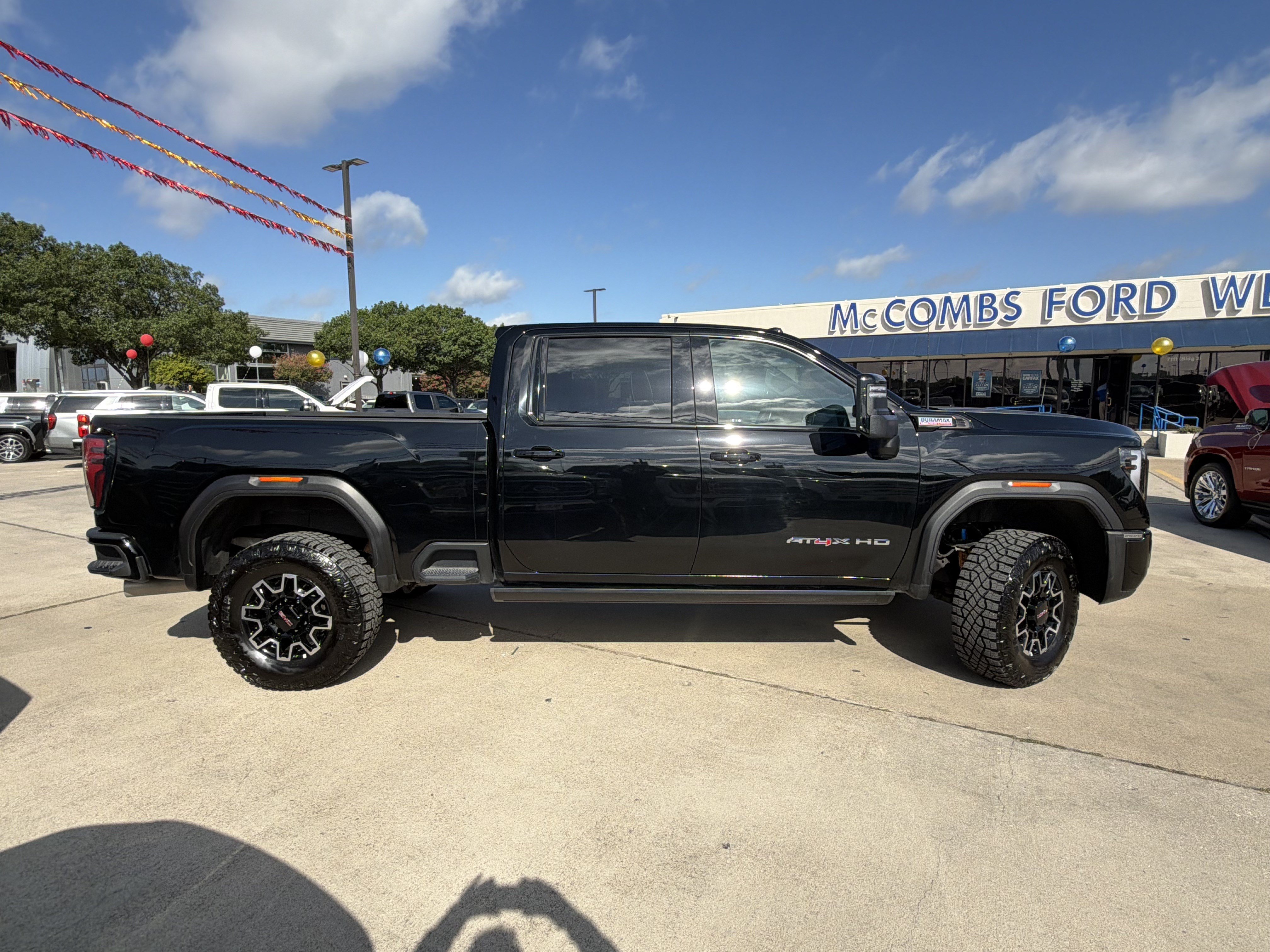 Used 2025 GMC Sierra 2500 AT4X AWD/4WD image 6