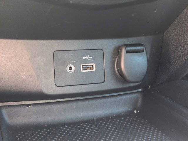 Used 2020 Nissan Rogue S FWD image 27