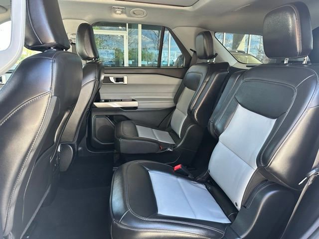 Certified 2023 Ford Explorer XLT w/ Equipment Group 202A image 14
