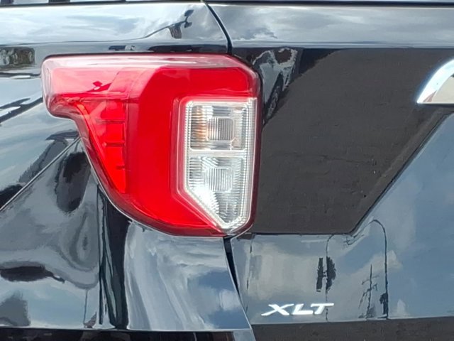 Certified 2023 Ford Explorer XLT w/ Equipment Group 202A AWD/4WD image 21