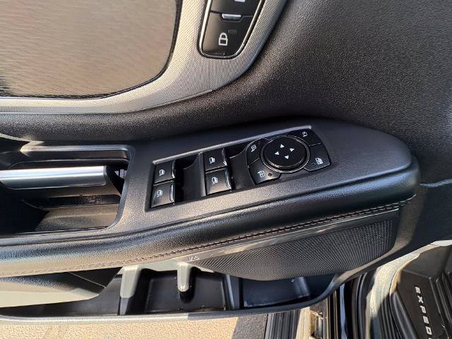 Certified 2025 Ford Expedition Max Platinum w/ Stealth Appearance Package AWD/4WD image 16