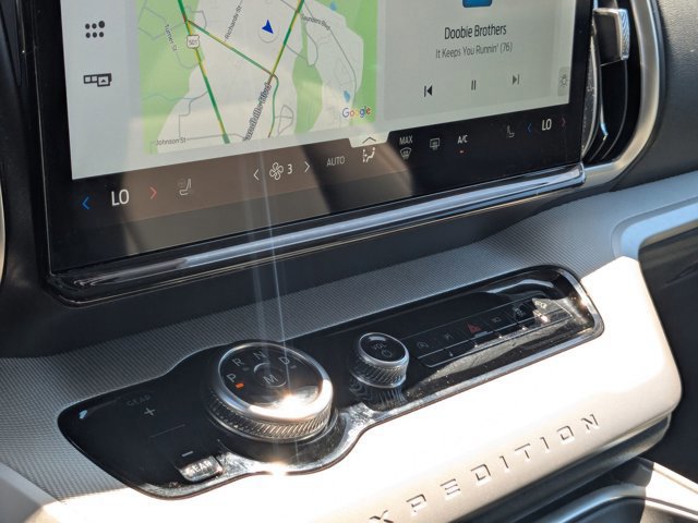 Certified 2025 Ford Expedition Active image 27