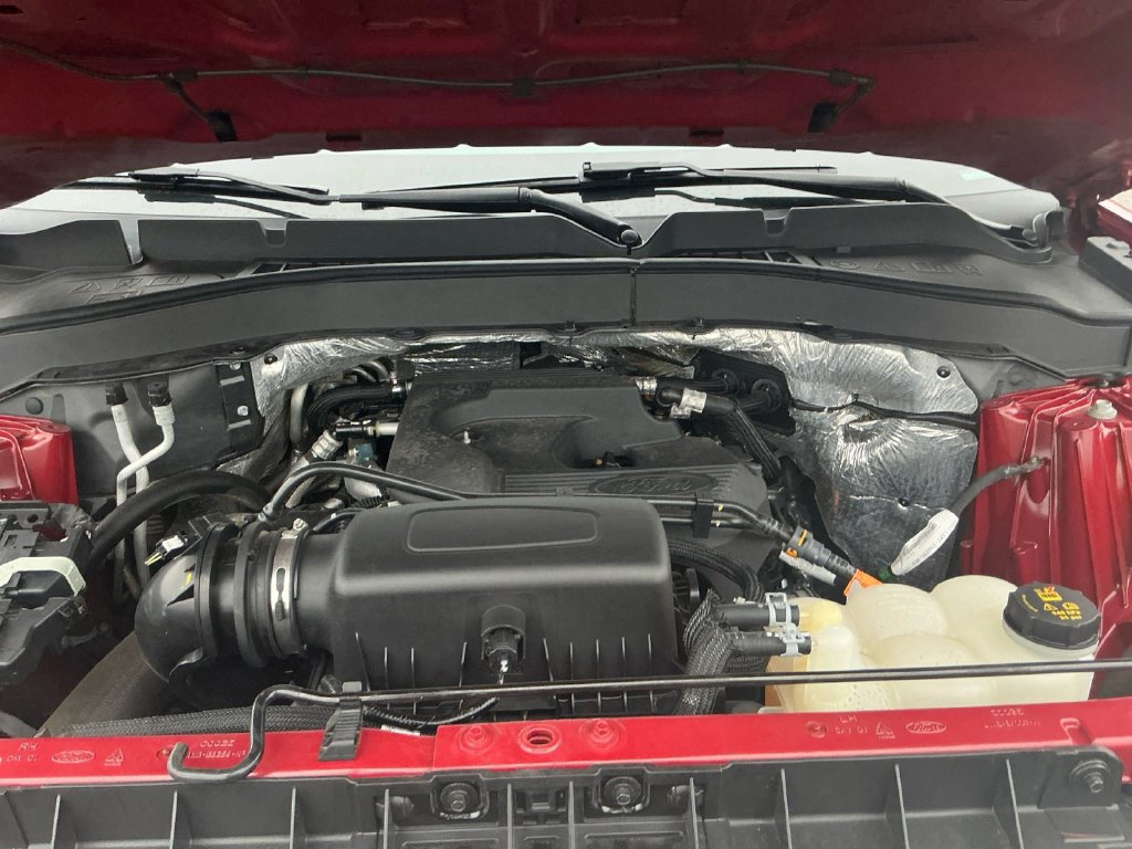Certified 2020 Ford Explorer XLT w/ Equipment Group 202A RWD image 25