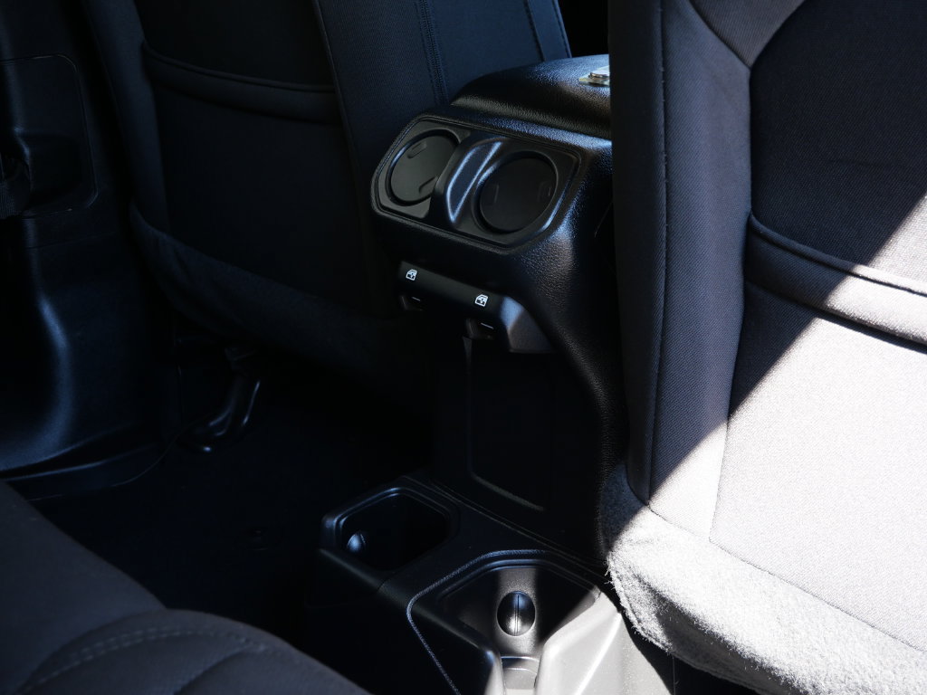 Used 2022 Jeep Wrangler Unlimited Sport AWD/4WD image 11