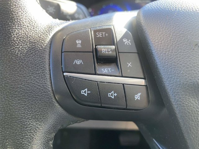 Certified 2020 Ford Escape Titanium AWD/4WD image 21