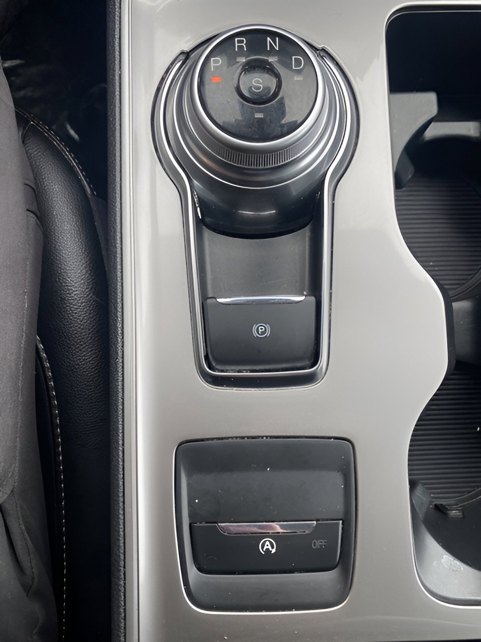 Certified 2024 Ford Edge SEL w/ Convenience Package image 25