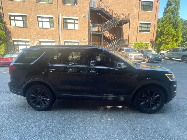 Certified 2018 Ford Explorer XLT w/ Equipment Group 202A FWD image 4