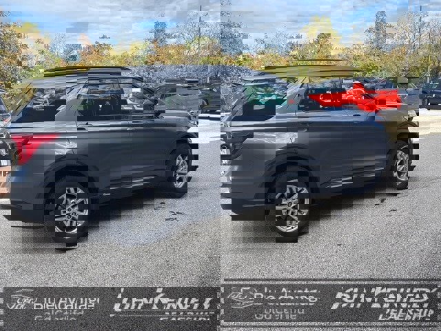 Certified 2022 Ford Explorer XLT w/ Equipment Group 202A image 22