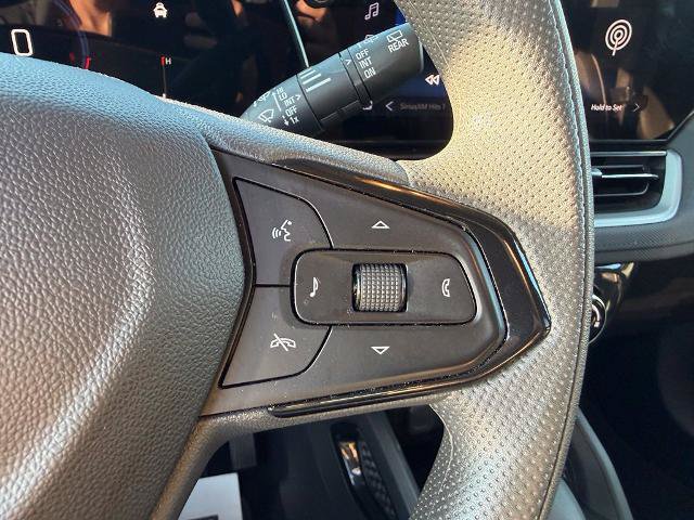 Used 2025 Chevrolet TrailBlazer LT AWD/4WD image 27