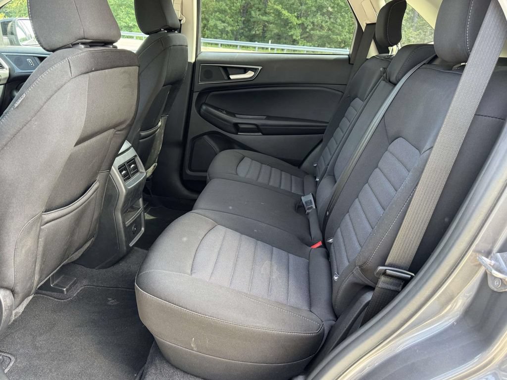Certified 2024 Ford Edge SE w/ Black Appearance Package AWD/4WD image 18