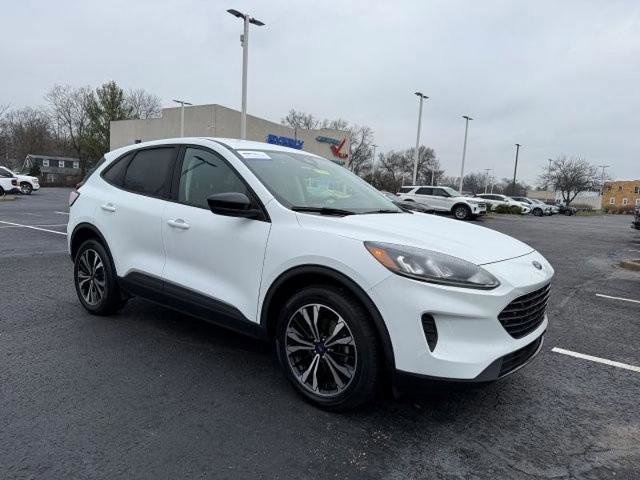 Certified 2022 Ford Escape SE w/ SE Sport Appearance Package image 7