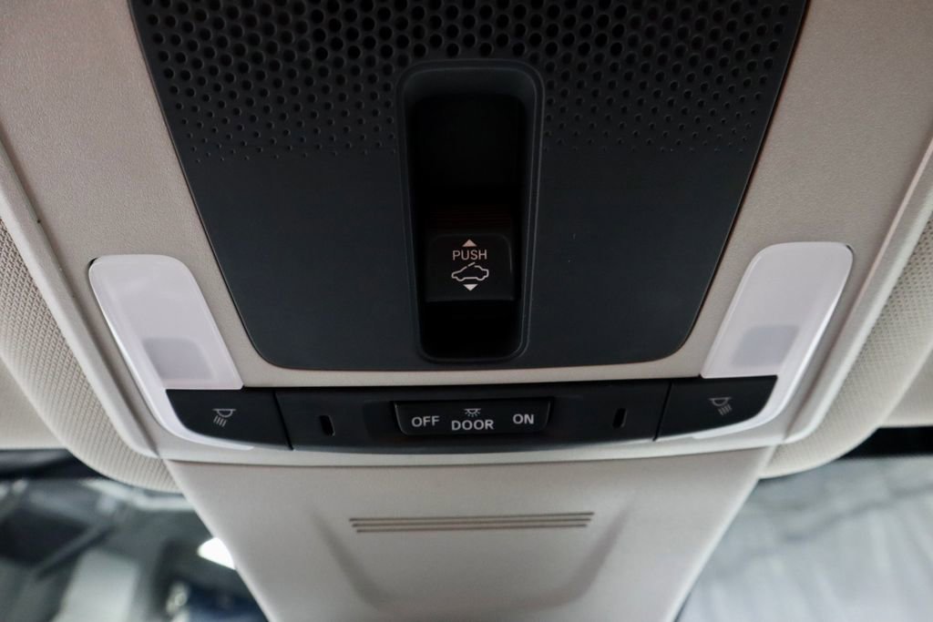 Used 2025 Honda CR-V EX-L image 33