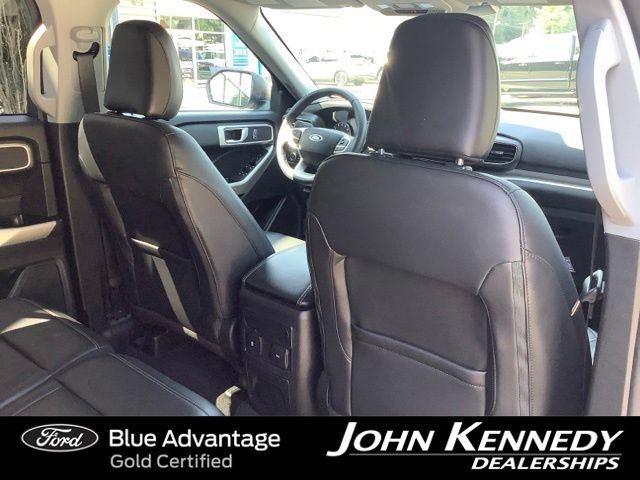 Certified 2023 Ford Explorer XLT w/ Equipment Group 202A AWD/4WD image 26