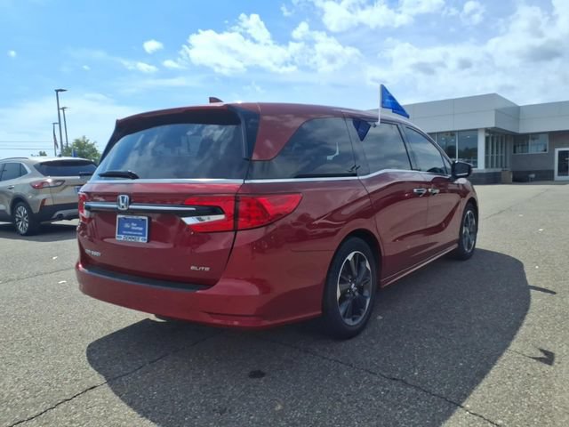 Used 2024 Honda Odyssey Elite image 7