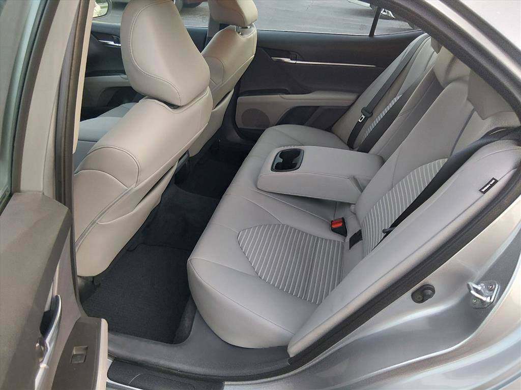 Used 2023 Toyota Camry SE FWD image 13