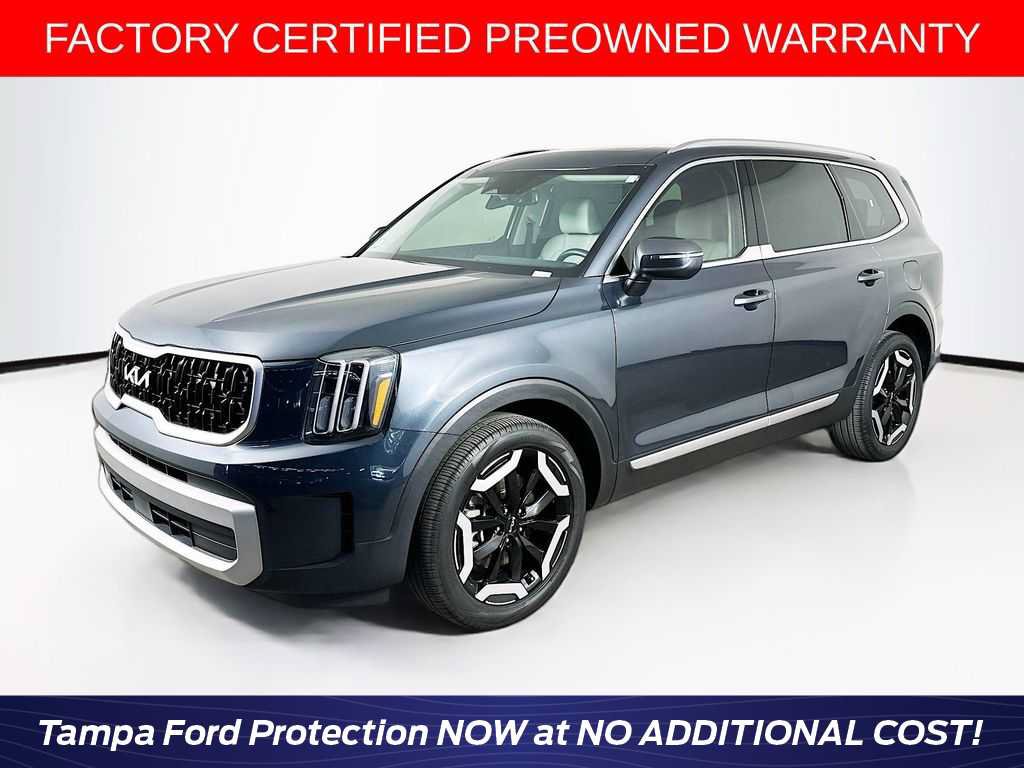 Used 2024 Kia Telluride EX w/ EX Captain's Chair Package FWD image 1