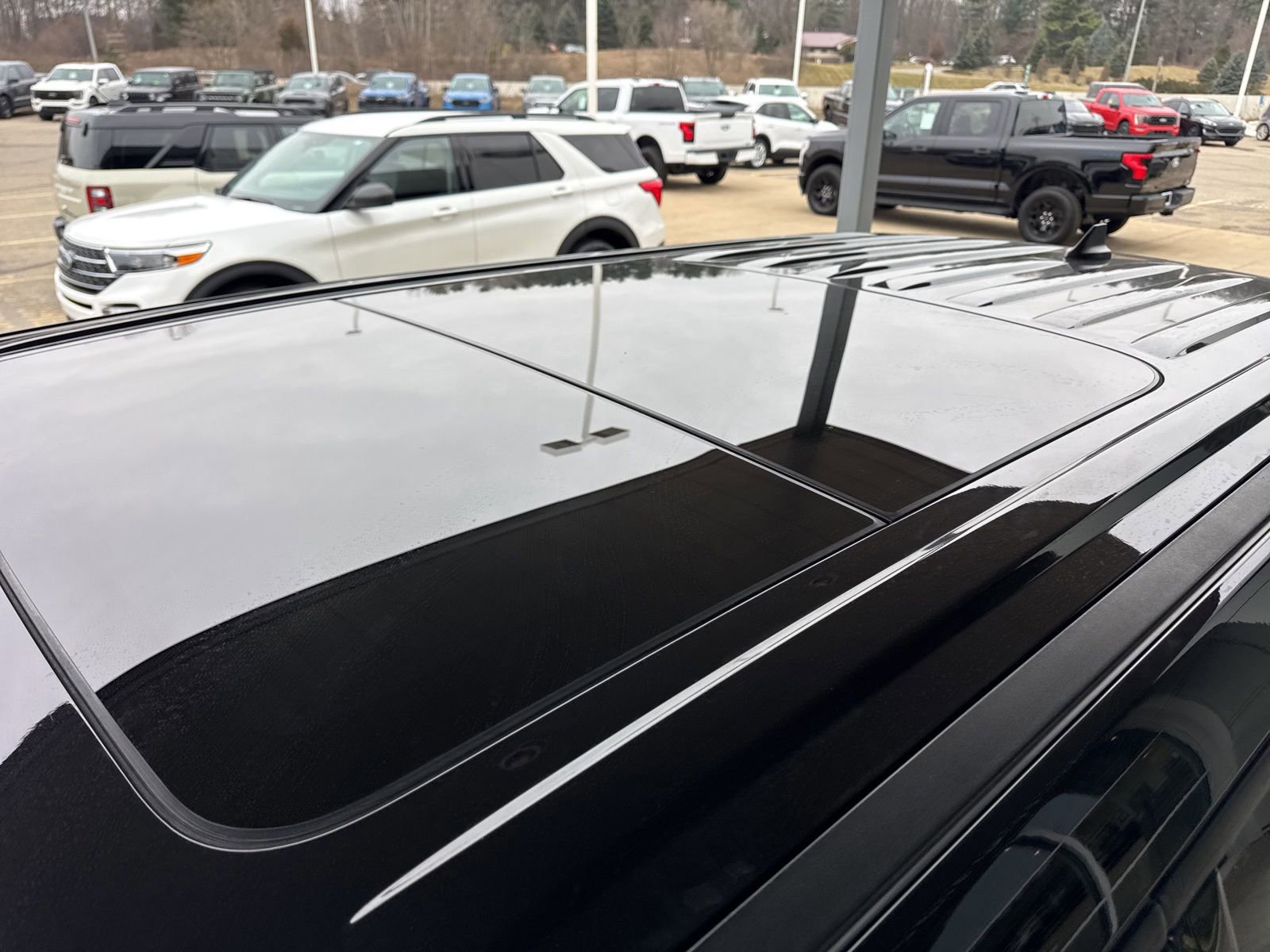 Certified 2022 Ford Explorer ST w/ Equipment Group 401A image 19