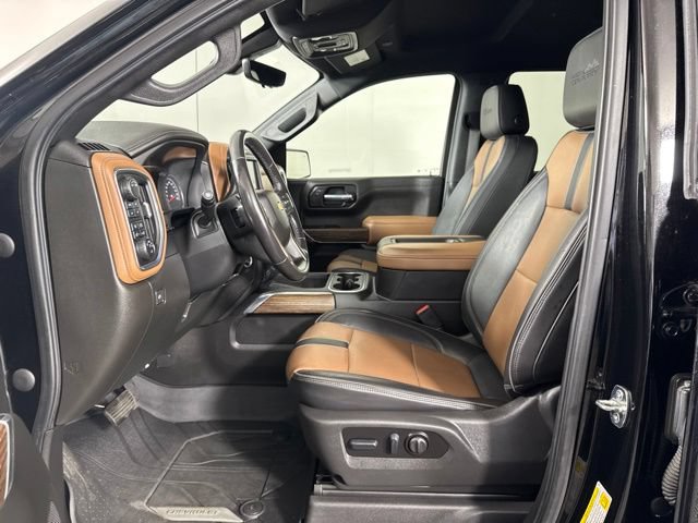 Used 2022 Chevrolet Silverado 1500 High Country w/ Technology Package AWD/4WD image 11