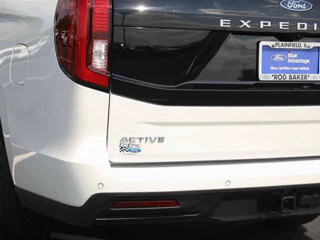 Certified 2025 Ford Expedition Active AWD/4WD image 14