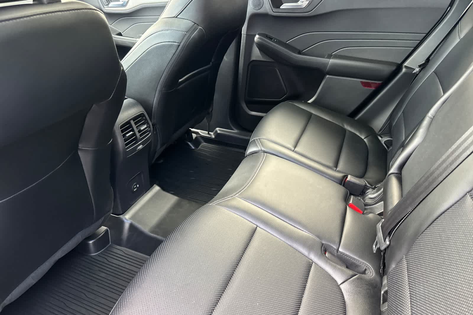 Certified 2022 Ford Escape SEL w/ Technology Package FWD image 4