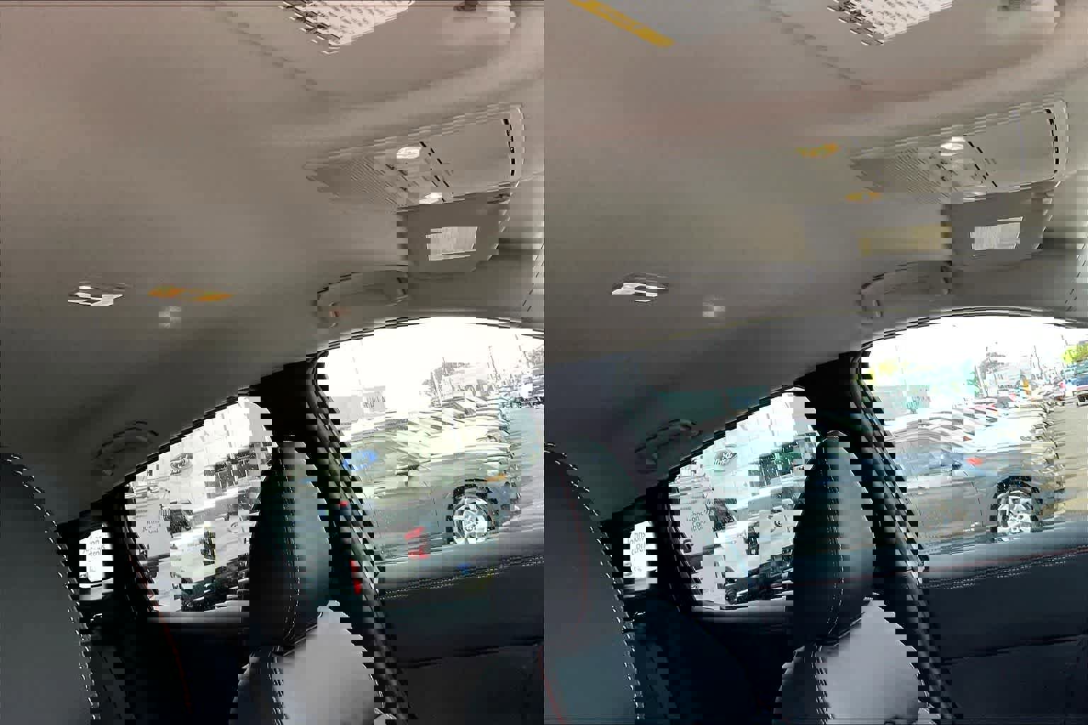 Used 2025 Nissan Kicks SR image 30