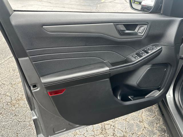 Certified 2025 Ford Escape Active AWD/4WD image 29