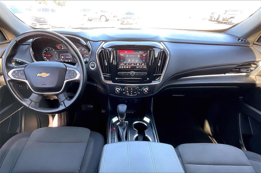 Used 2023 Chevrolet Traverse LT image 7