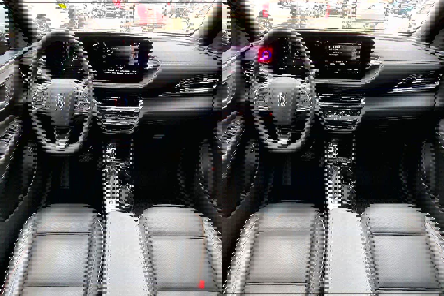 Used 2025 Buick Envista Avenir image 16