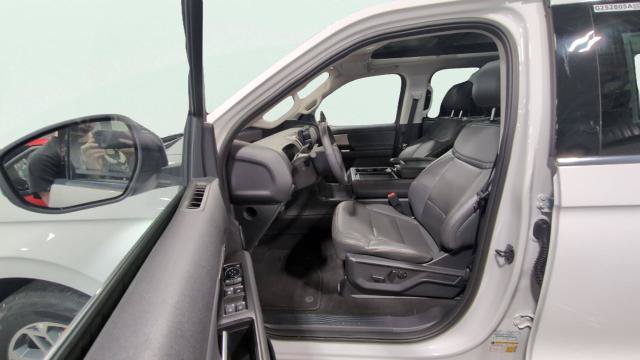 Certified 2025 Ford Expedition Active AWD/4WD image 11