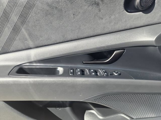 Used 2025 Hyundai Elantra N FWD image 21