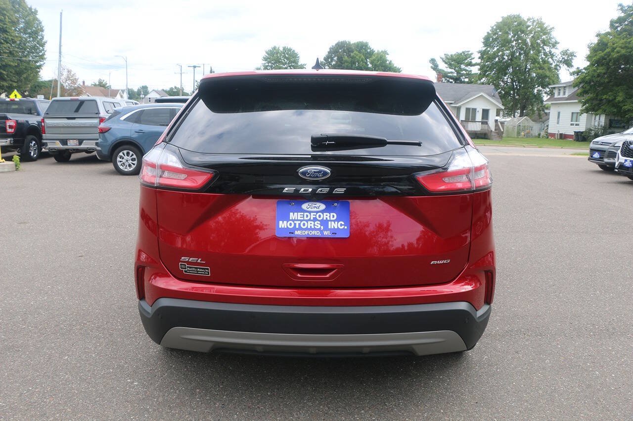 Certified 2024 Ford Edge SEL AWD/4WD image 4