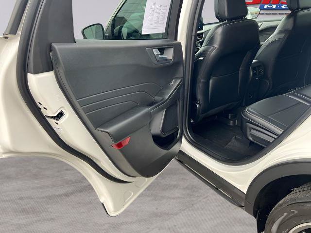 Certified 2023 Ford Escape Platinum AWD/4WD image 12