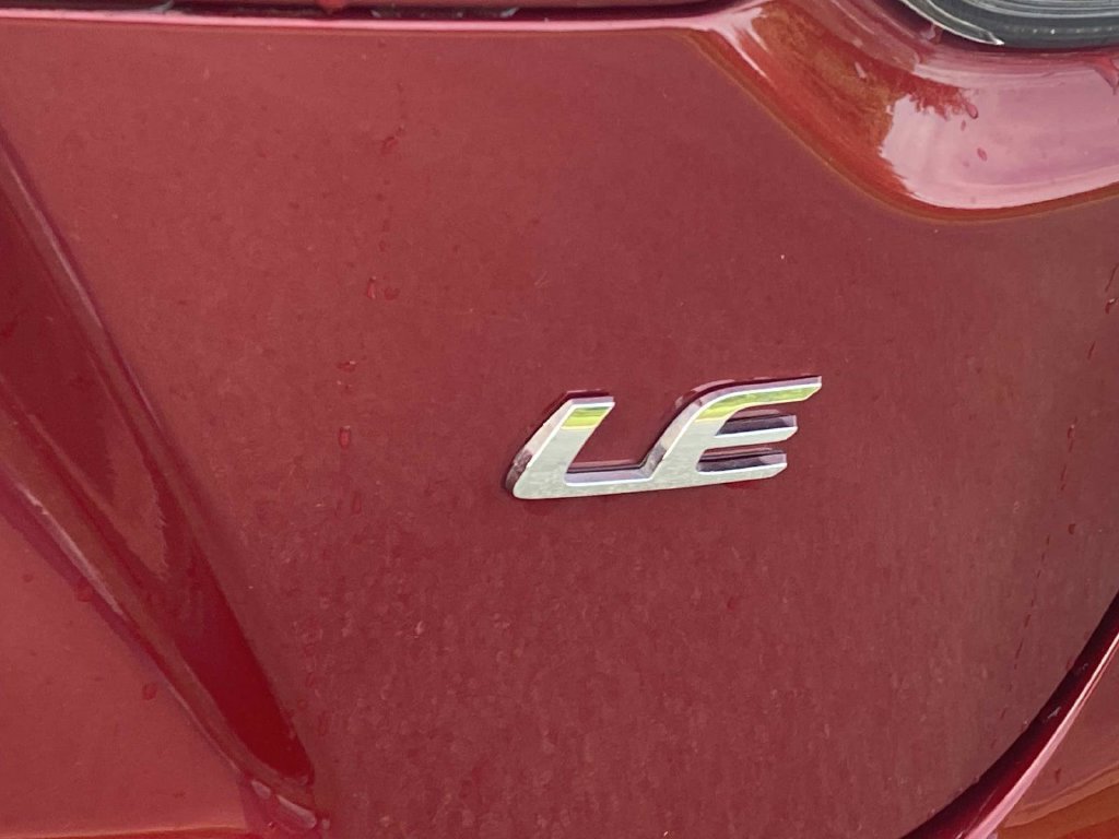 Used 2025 Toyota Corolla LE FWD image 6