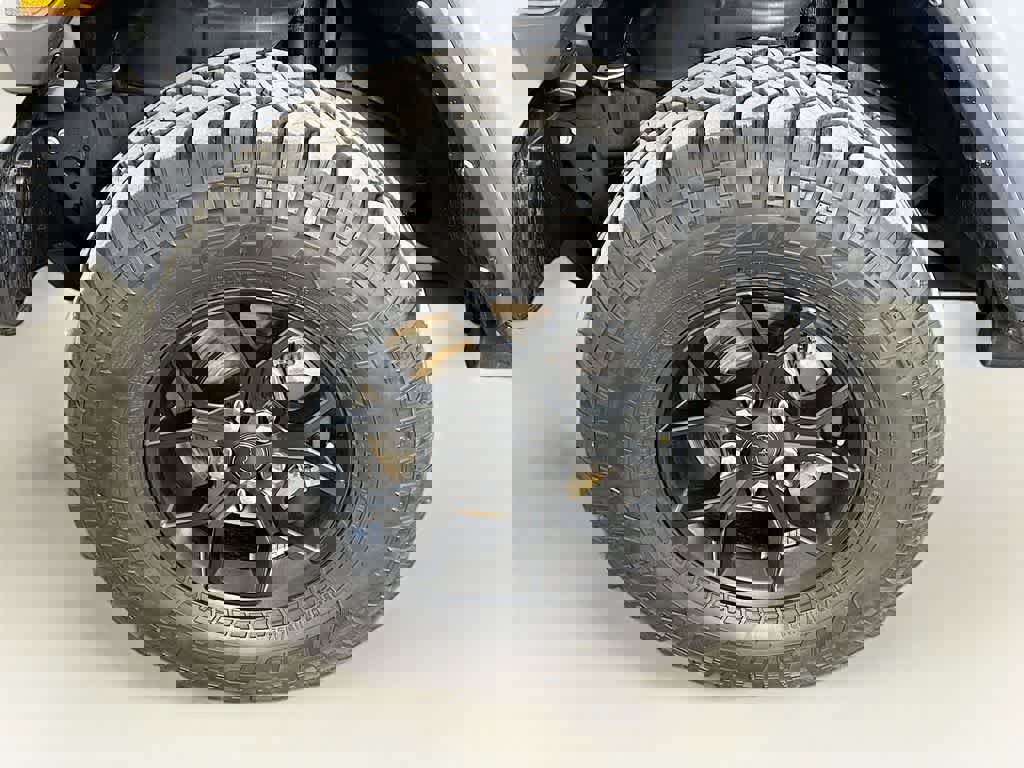Used 2024 Jeep Wrangler Willys image 11