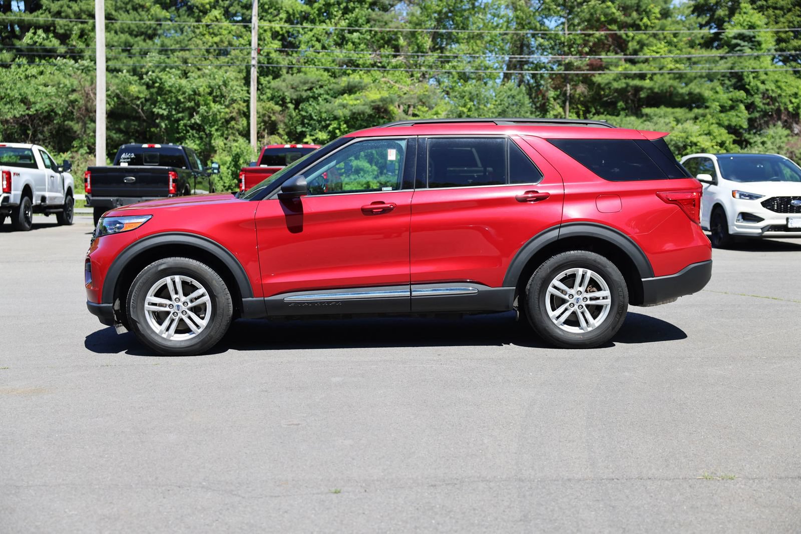 Certified 2023 Ford Explorer XLT AWD/4WD image 6