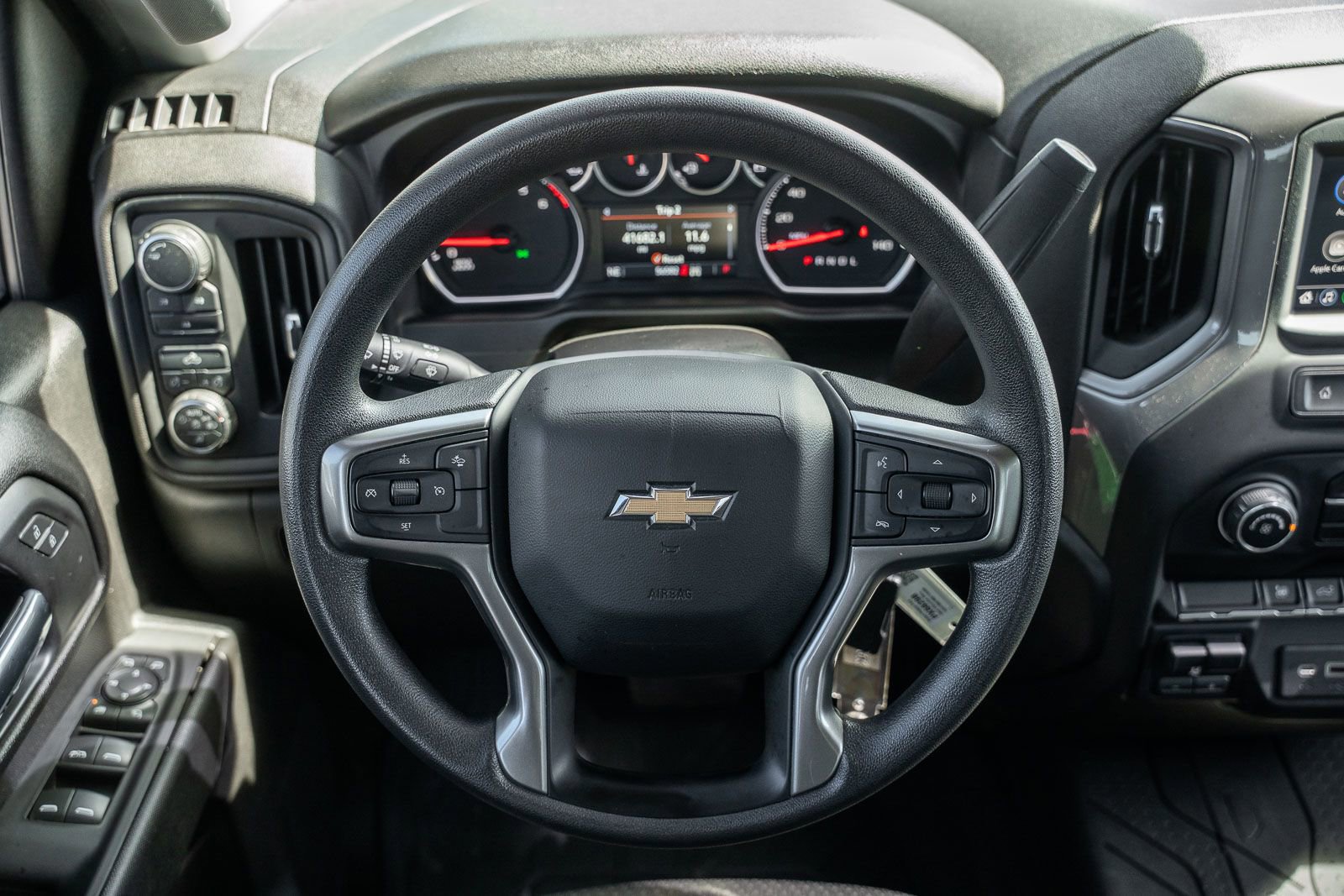 Used 2022 Chevrolet Silverado 2500 Custom w/ Custom Value Package image 24