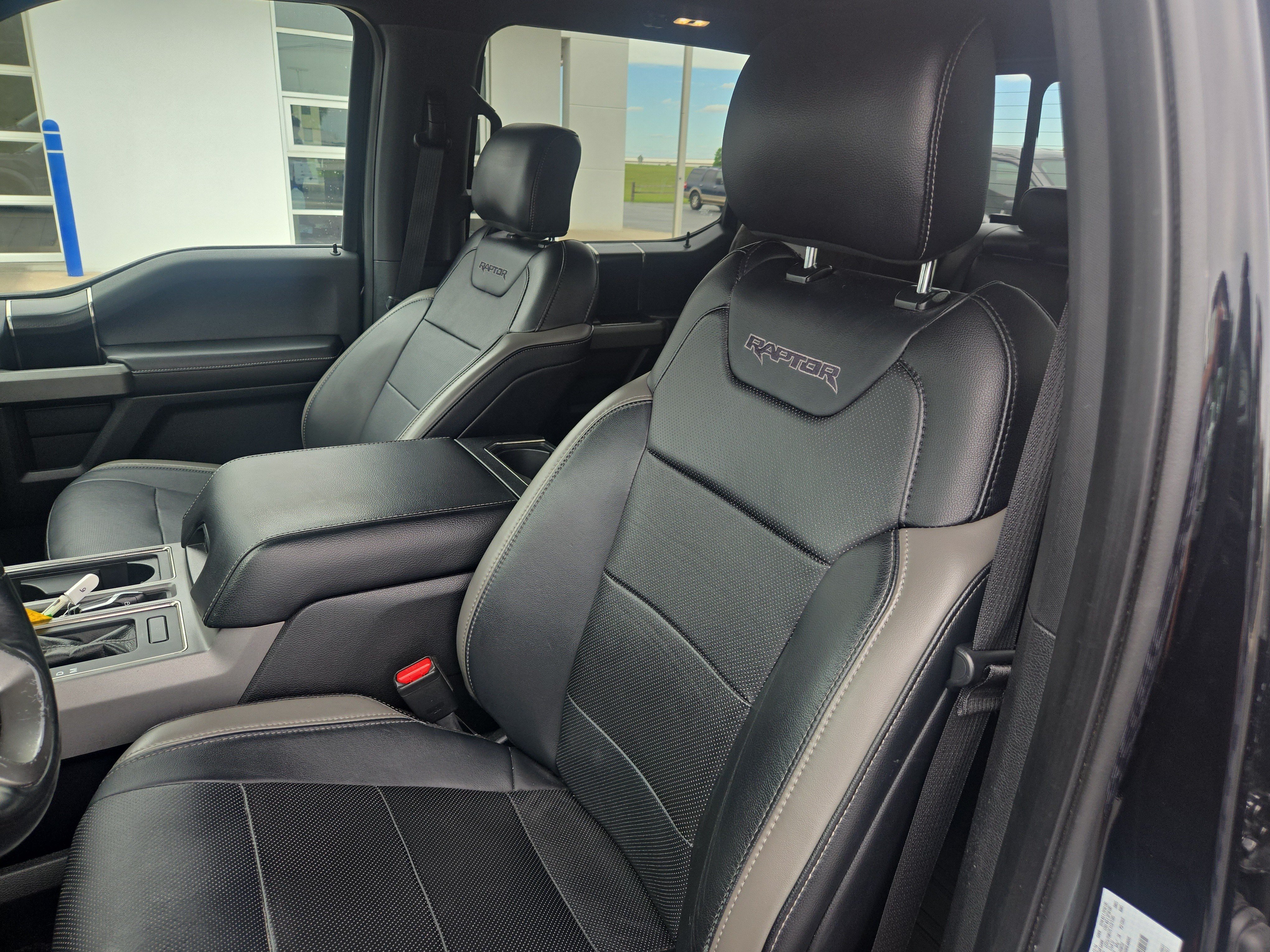 Certified 2017 Ford F150 Raptor w/ Equipment Group 802A Luxury AWD/4WD image 25