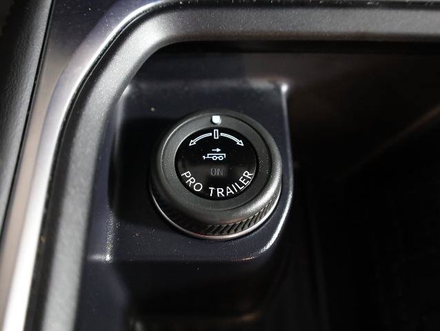 Certified 2025 Ford Expedition Active AWD/4WD image 24