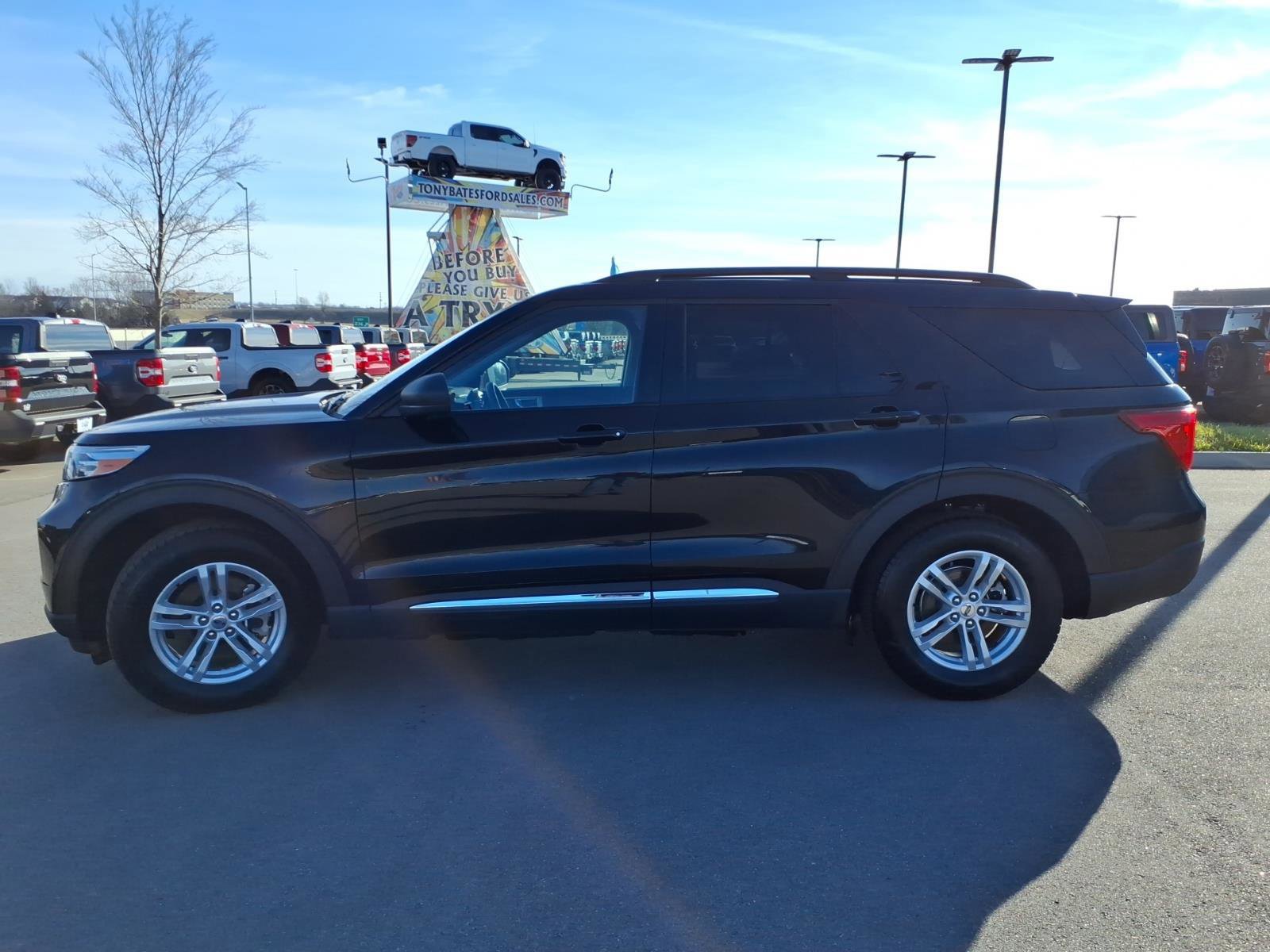 Certified 2024 Ford Explorer XLT w/ Equipment Group 202A image 2