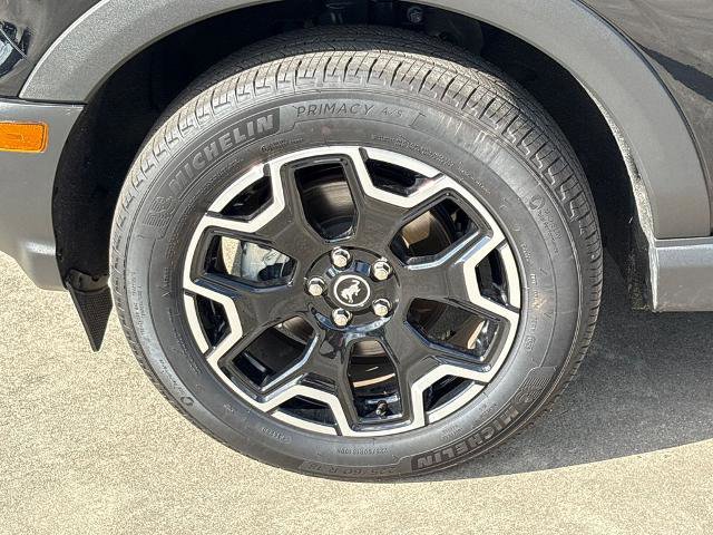 Certified 2025 Ford Bronco Sport Outer Banks w/ Outer Banks Tech Package+ AWD/4WD image 12