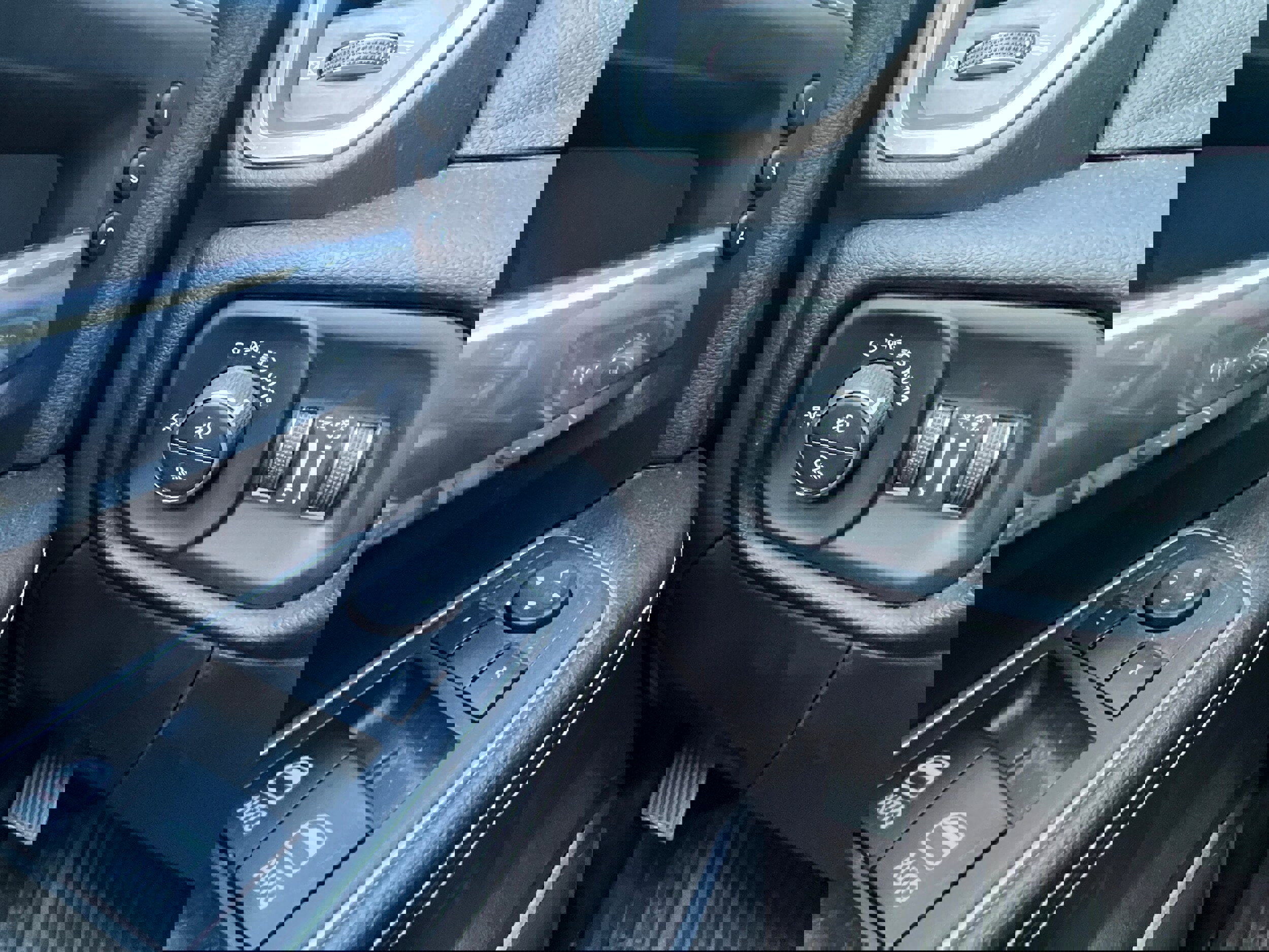 Used 2022 RAM 2500 Laramie image 22