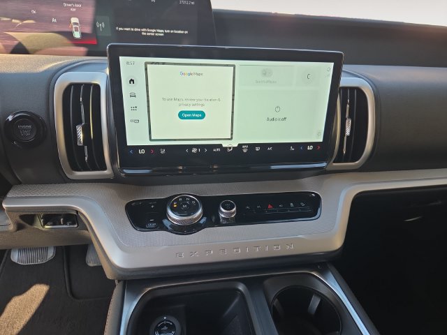 Certified 2025 Ford Expedition Active AWD/4WD image 15