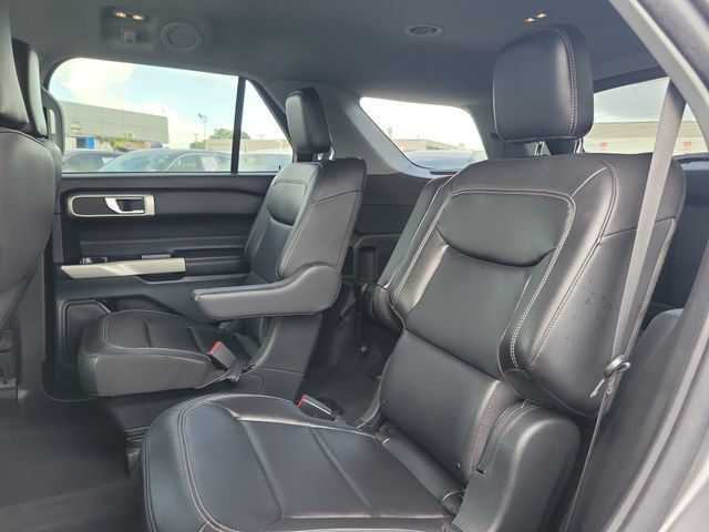 Certified 2023 Ford Explorer XLT w/ Equipment Group 202A RWD image 14