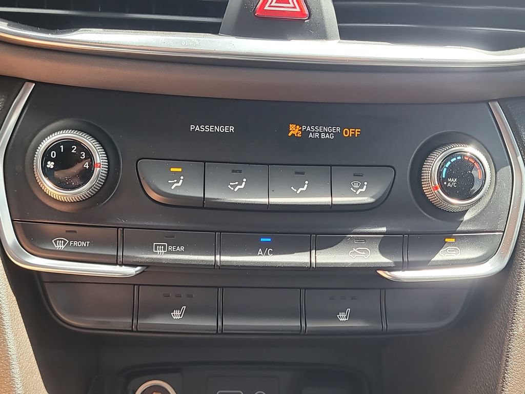 Used 2019 Hyundai Santa Fe SEL FWD image 22